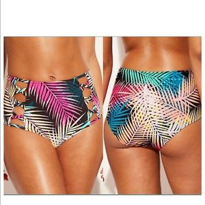 Swim bottoms Size Medium